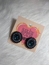 Load image into Gallery viewer, Sakaw Beads Beadwork